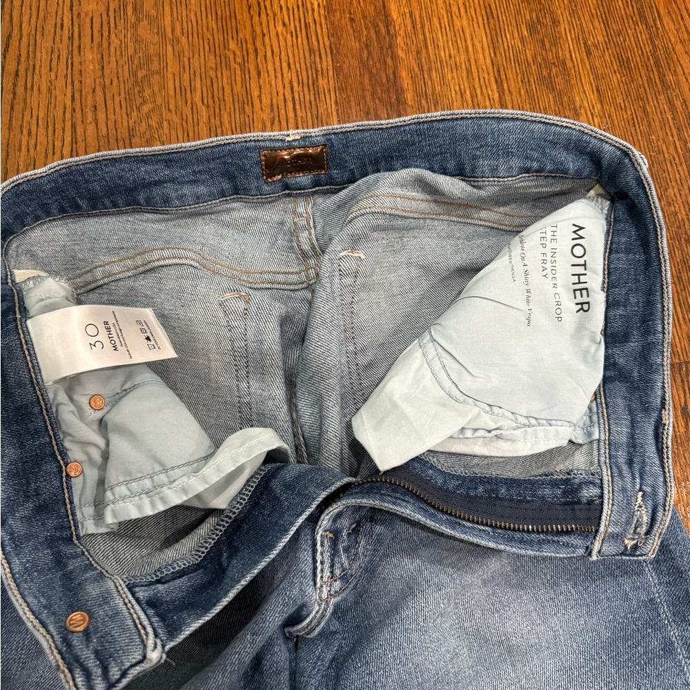 MOTHER Light Blue Frayed Hem Ankle Crop Jeans - Picture 3 of 4